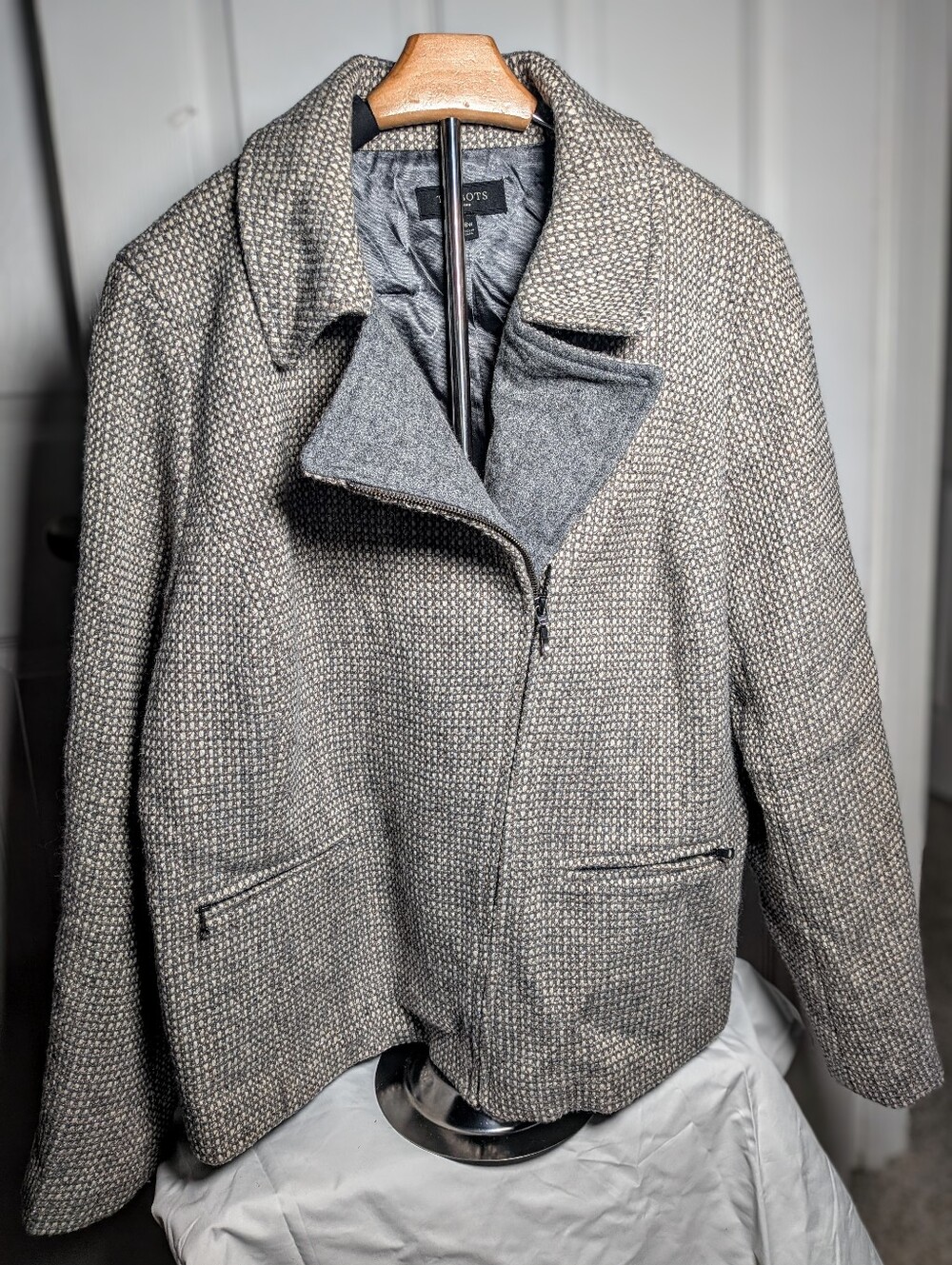 Talbots Wool Tweed Blazer Jacket Size 18W Zip up Gray Creme Sparkle Lined crop